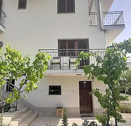 Figos 3* Trogir